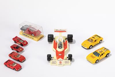 Lotto di 8 auto giocattolo, scala 1:43 e 1:24, produzioni italiane e spagnole