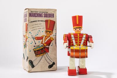 Marching Soldier, Giocattolo in latta prodotto in Giappone