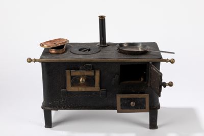 Giocattolo d'epoca, Cucina in ghisa
