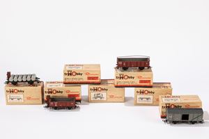 Set of 7 TrenH0bby eagons