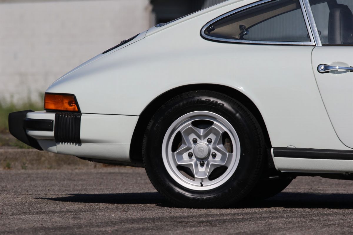 Porsche 911 2.7 S (Porsche)