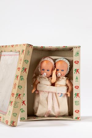 Set of 2 dolls with original box