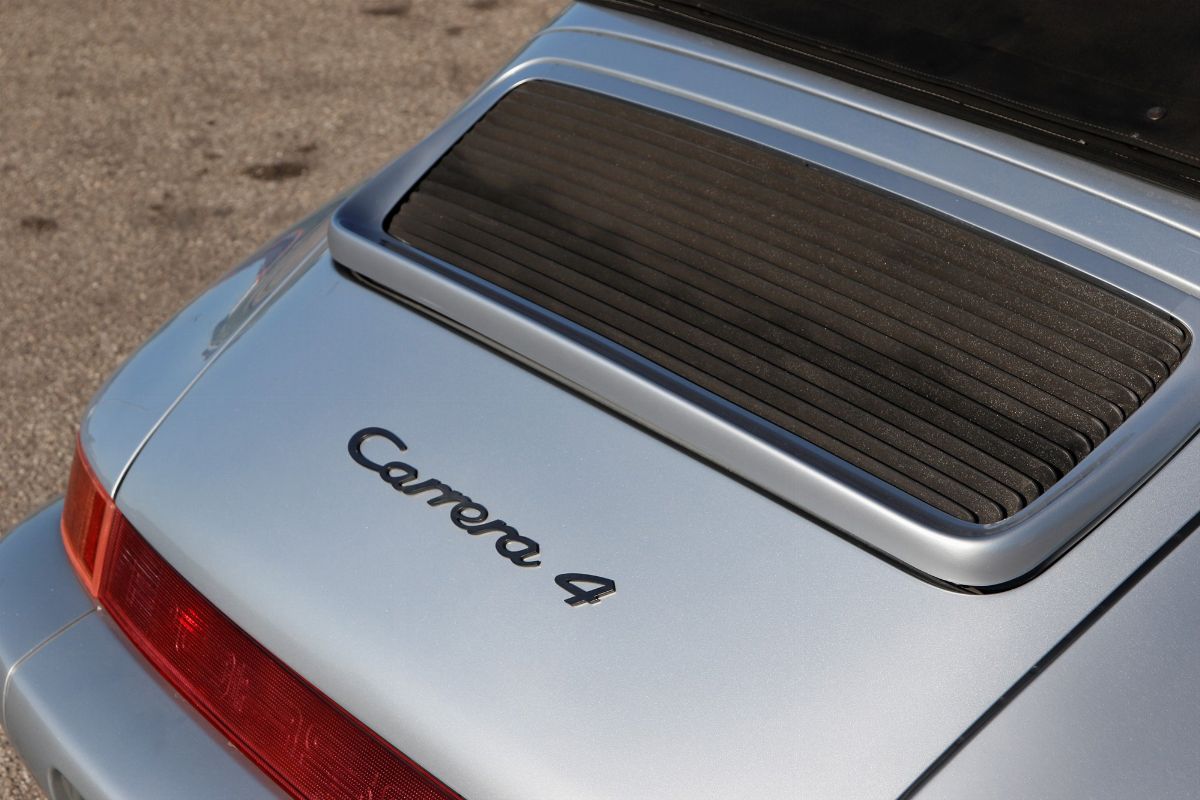 Porsche 964 Carrera 4 Cabriolet (Porsche)