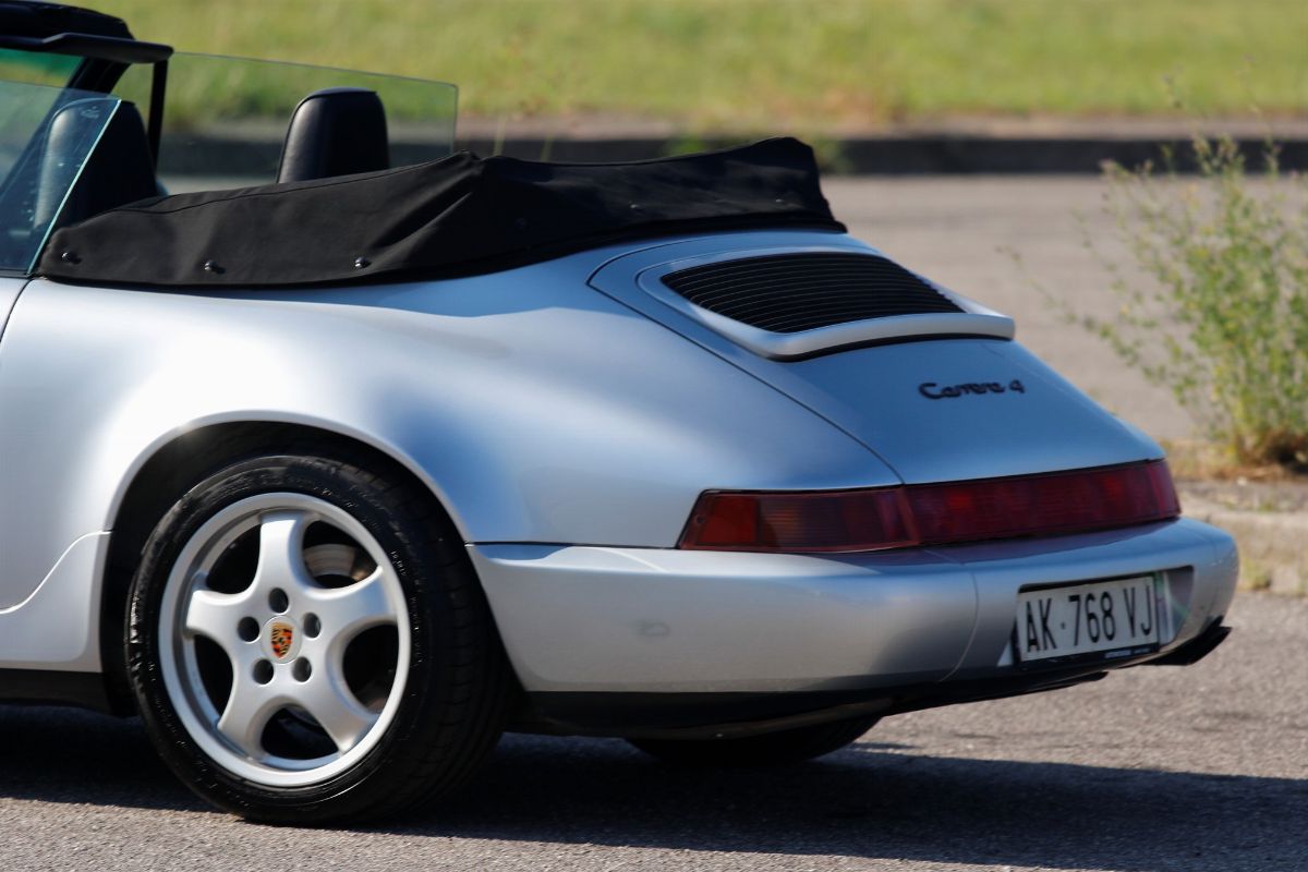 Porsche 964 Carrera 4 Cabriolet (Porsche)