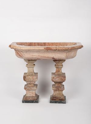  - Antica vasca in marmo di Verona 