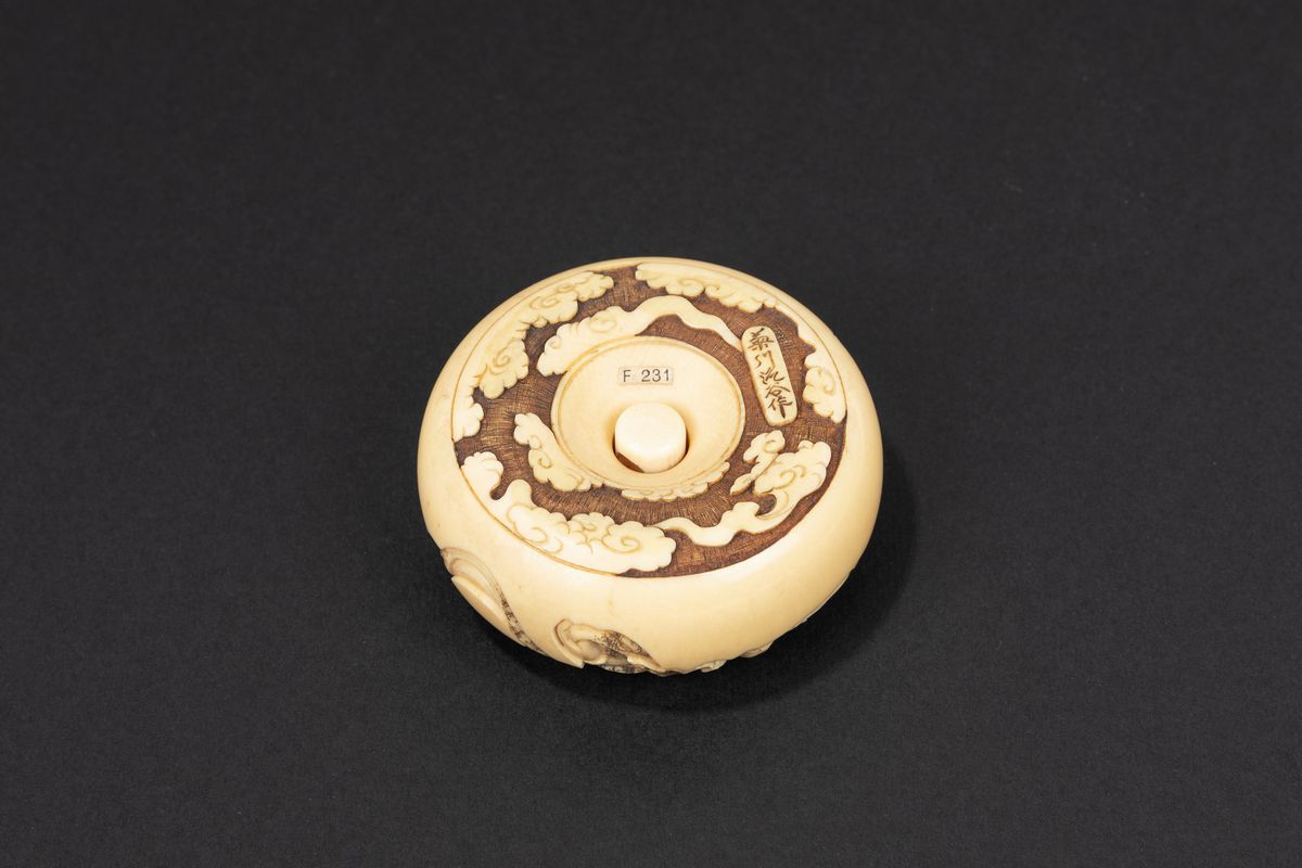 Kikugawa Ryukoku, Manju Netsuke, Giappone, Tokyo, metà XIX secolo