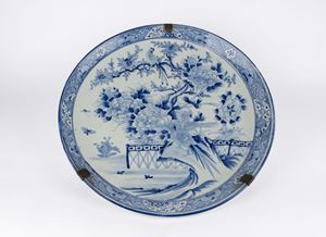 Large blue and white porcelain plate, Japan, 19th century