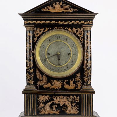 Orologio viennese, cassa in legno con decorazione orientaleggiante, Fine XIX secolo