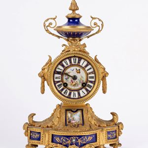Orologio da appoggio francese, Napoleone III, in bronzo dorato e porcellana dipinta