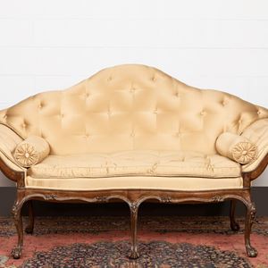 Divanetto a ventaglio in stile settecentesco