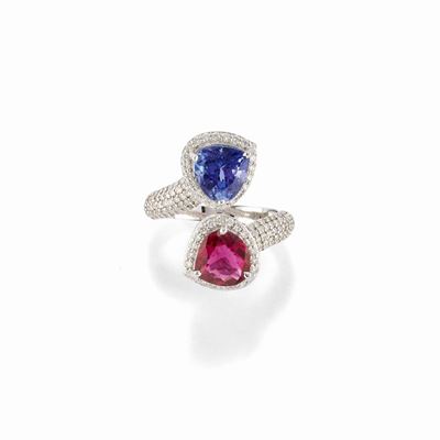 Anello in oro bianco 18k con rubellite e tanzanite