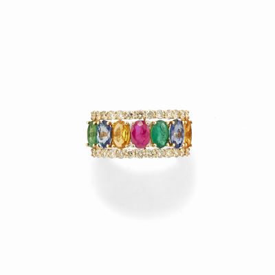 Anello in oro giallo 18k con zaffiri, smeraldi e rubini