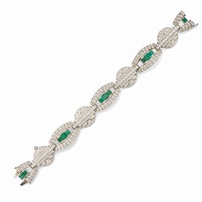 Bracciale in platino con smeraldi e diamanti, circa 1930