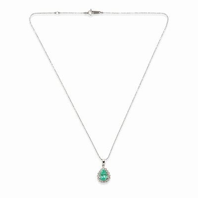 Pendente in platino con smeraldo e diamanti
