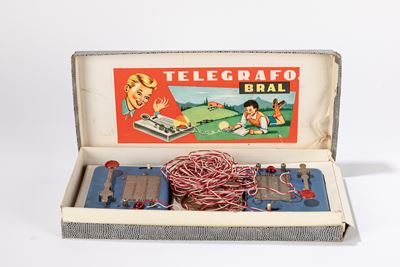 Telegrafo, gioco d'epoca per trasmissione in codice Morse, Italia, anni '50