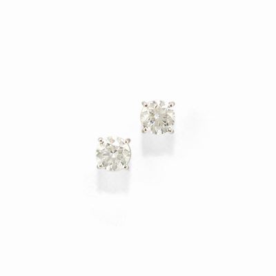 Orecchini con diamanti, oro bianco 18k, peso 1,80 g