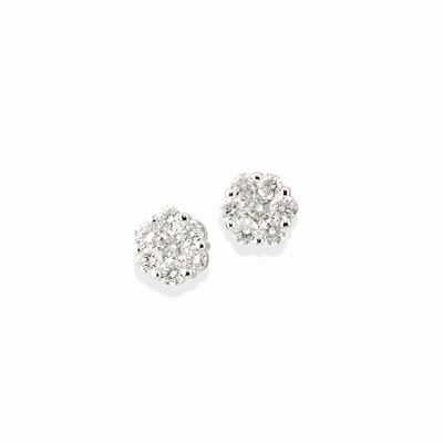 Orecchini in oro bianco 18k con diamanti taglio brillante