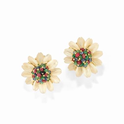 Orecchini in oro giallo 18k con pietre di colore, design floreale