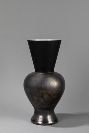 Re vase