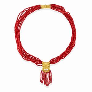  - Collana con corallo rosso