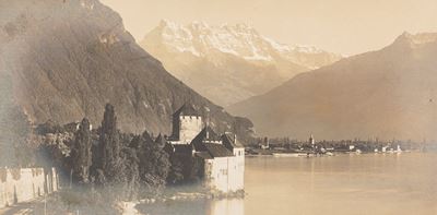 Senza titolo (Castello di Chillon), Stampa vintage alla gelatina ai sali d'argento, cm 10 x 19,7