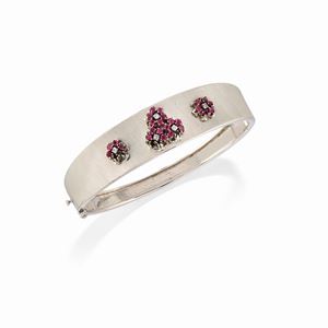  - Bracciale rigido con rubini