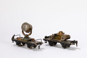 Serie di 2 vagoncini militari 1984 e 1959