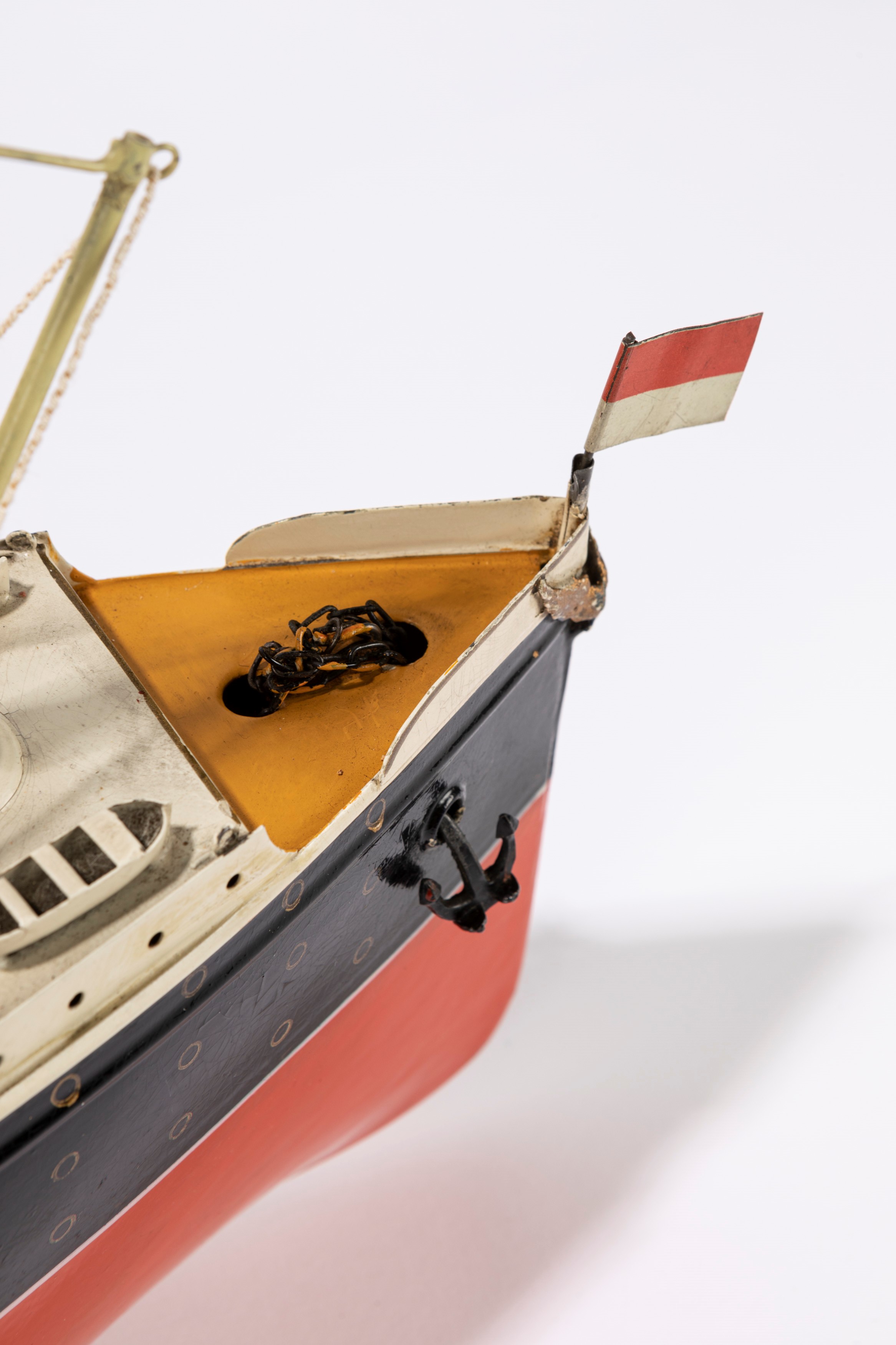 Bing - Modello da esposizione di transatlantico in latta, Germania 1915-1918