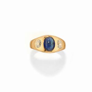 A 18k yellow gold, sapphire and diamond ring