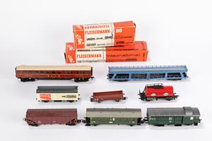 8 vagoni di marche varie