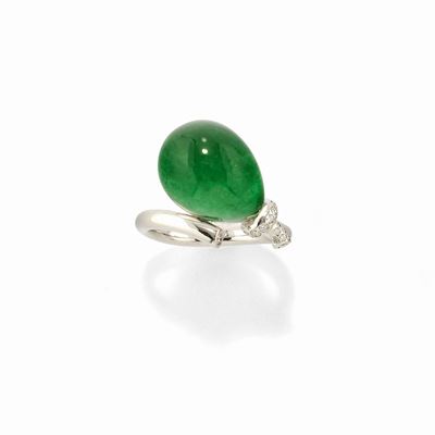 Anello in oro bianco 18k con cristallo di rocca e diamanti