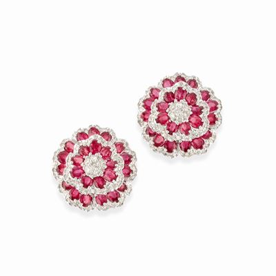 Orecchini in platino con rubini e diamanti