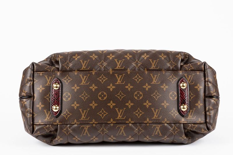 Louis Vuitton : Borsone da viaggio portascarpe - Asta Luxury Fashion -  Associazione Nazionale - Case d'Asta italiane