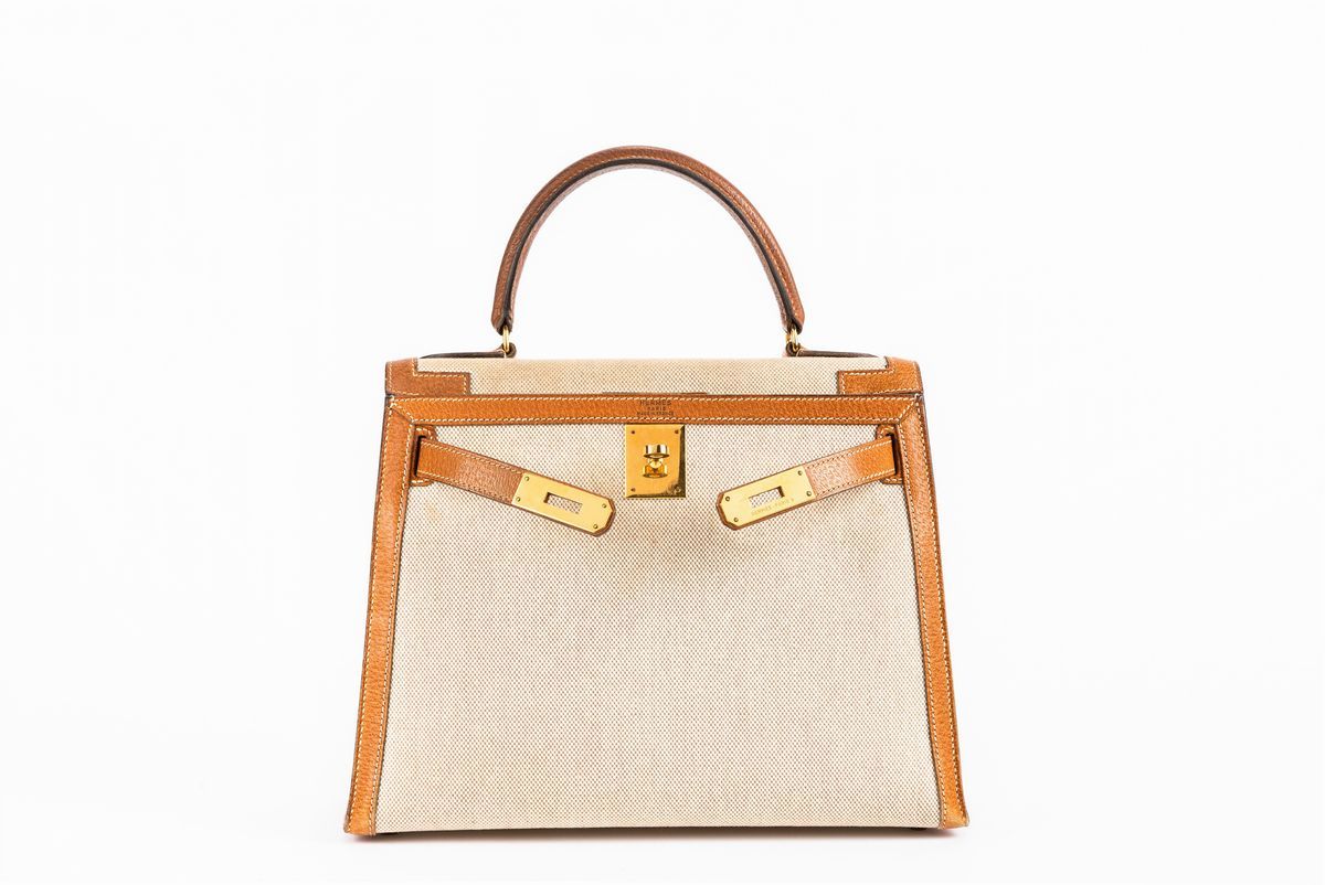 Hermès Kelly 28 Leather Handbag