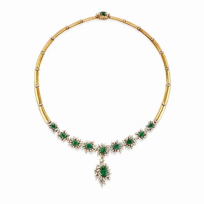 Collana con smeraldi ovali e diamanti, oro giallo 18k