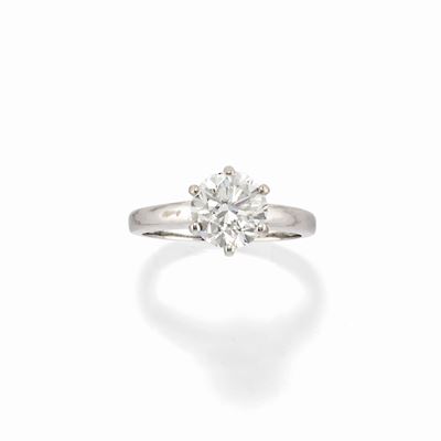 Anello in oro bianco 18k con diamante taglio brillante di 2,30 ct