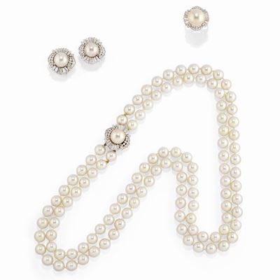 Demi parure in oro bianco 18k e platino, composta da anello e orecchini con perle coltivate South...