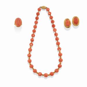  - Parure con corallo