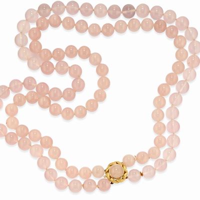 Lotto di gioielli, collane, anello e orecchini in oro giallo 18k con quarzo rosa