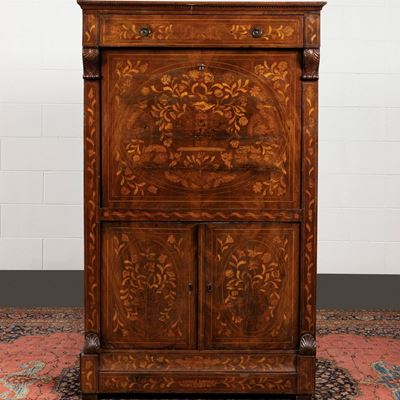 Secretaire Lastronato e Intarsiato a Motivi Floreali Fogliacei. Olanda, Secolo XIX