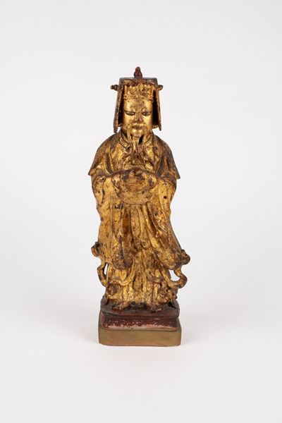 Figura cinese antica in bronzo dorato, h cm 36