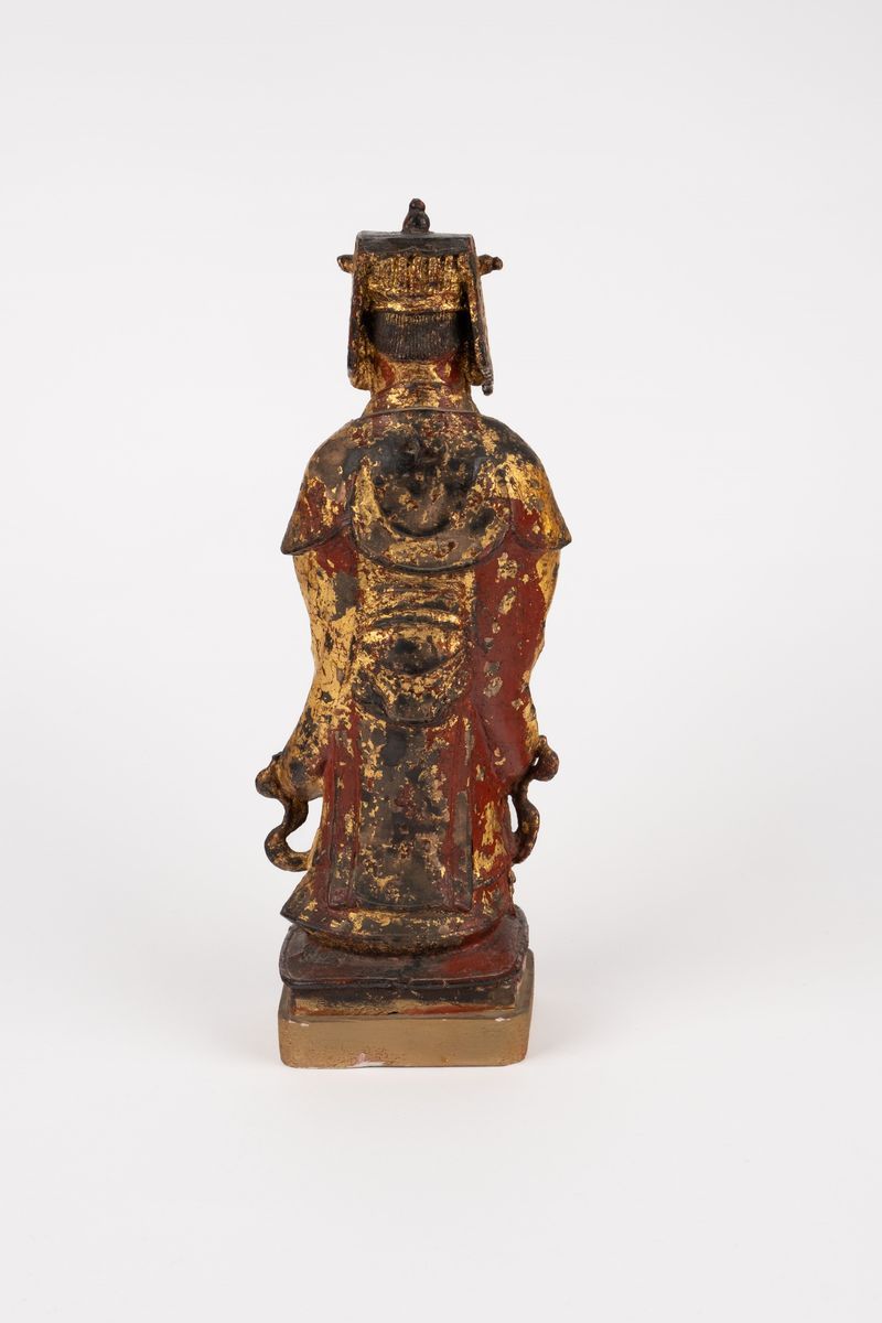 Figura cinese antica in bronzo dorato, h cm 36