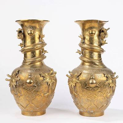 Giappone, Coppia di vasi in bronzo, secolo XX