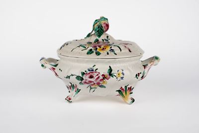 Zuppiera in Ceramica. Probabilmente Lodi, Manifattura Ferretti, Fine Secolo XVIII