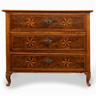 Cassettone in Legno con Decorazioni Geometriche, Secolo XVIII