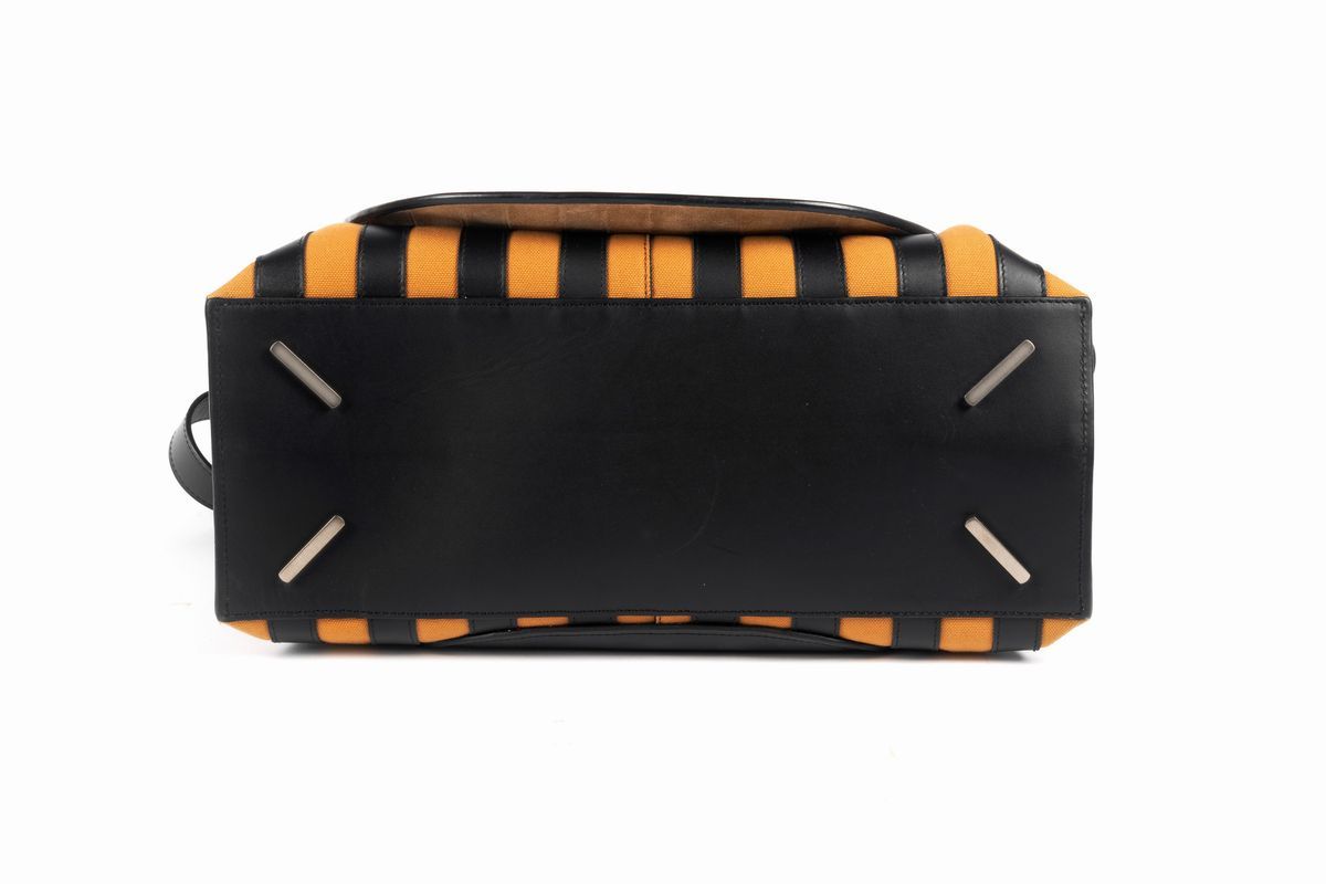 Loewe - Borsa Gate