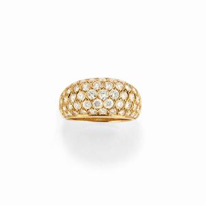  - Anello con diamanti