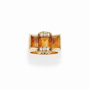 A 18k yellow gold, quartz and diamond ring, circa 1940