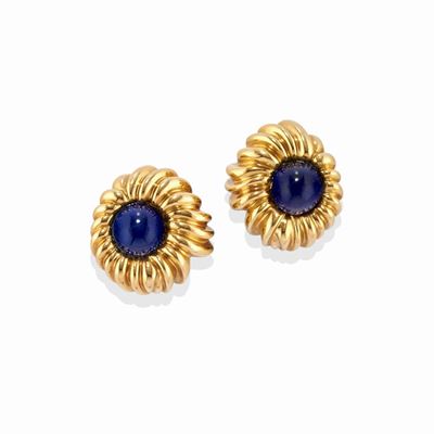 Orecchini in oro giallo 18k con lapislazzuli cabochon