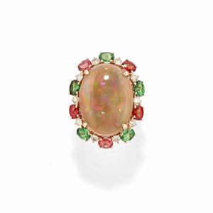  - Anello con opale